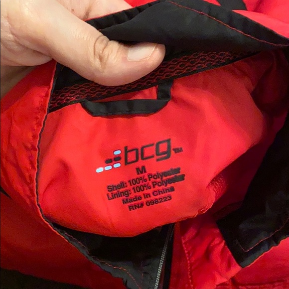 Running Jacket - Picture 2 of 3